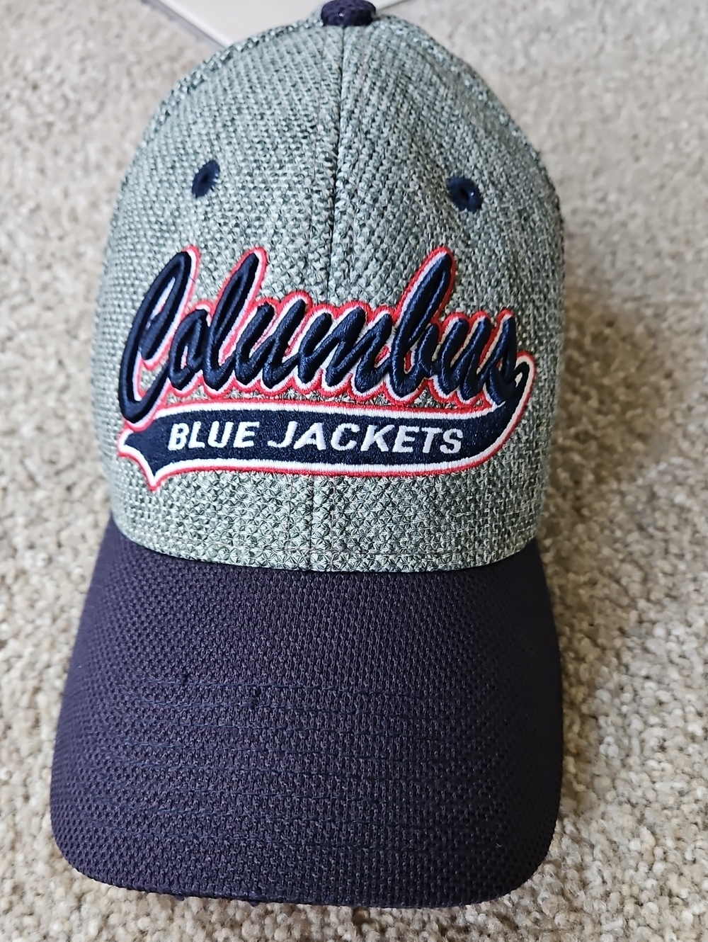 Columbus Blue Jackets NHL adidas Grey/Navy Structured Flex Ball Cap